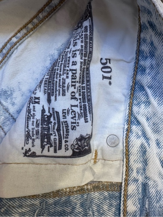 Levi's Light Blue Washed Straight Jeans - Button-Fly - Picture 4 of 5